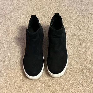 SODA slip on sneakers/booties 5.5 W